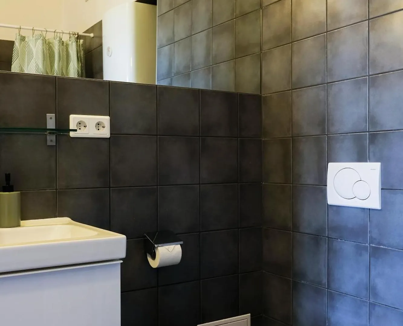 Stilvolles Apartment Im Zentrum - Free Parking Graz 0*,  Austria